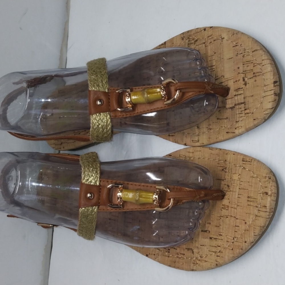 DB Sandals - Picture 2 of 8